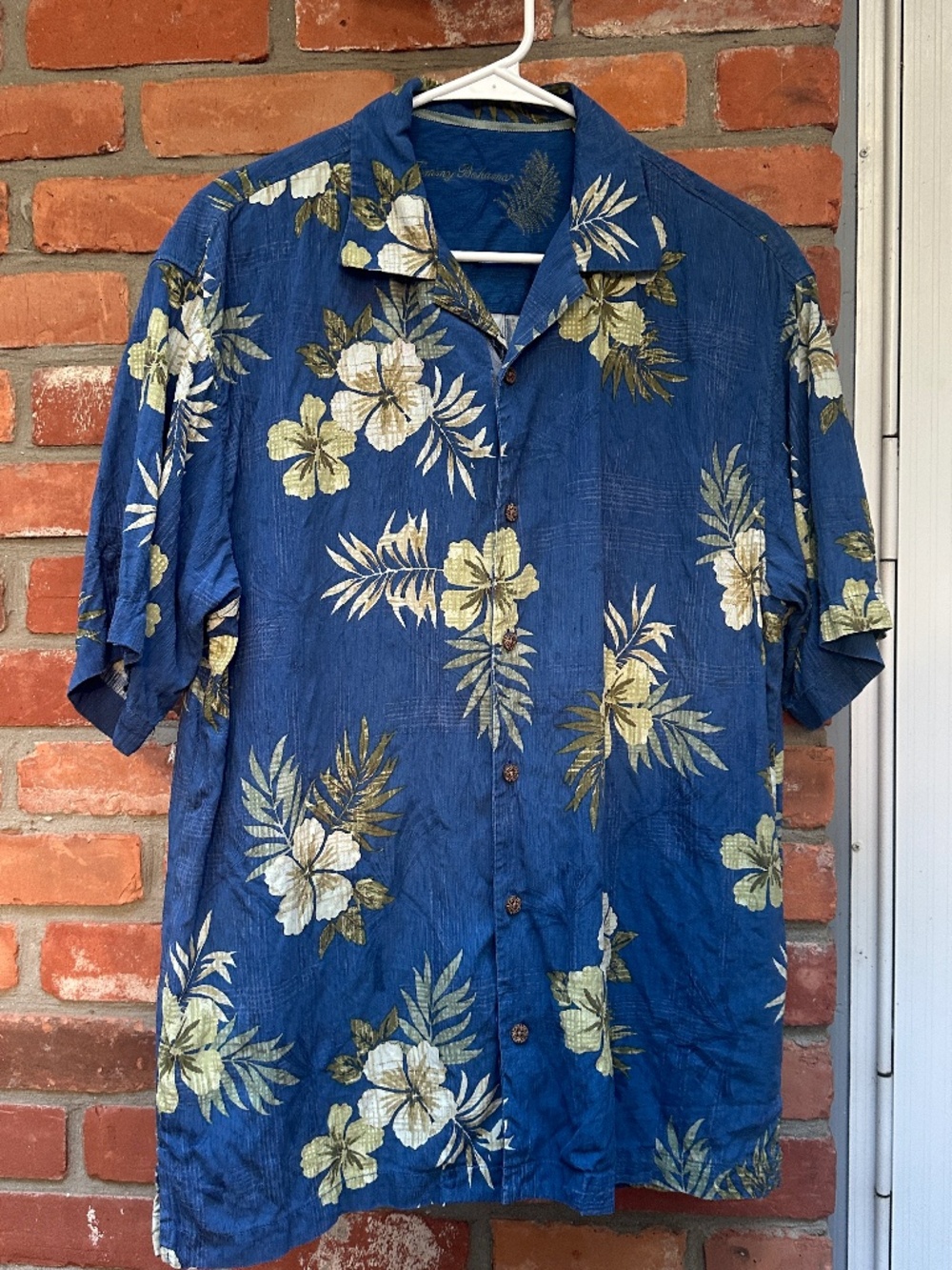CLASSIC Tommy Bahama Silk Short-sleeve Camp Shirt ~ Small